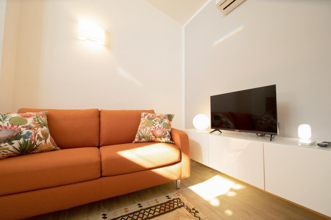 Rooftop Delight With Terrace لوكا المظهر الخارجي الصورة