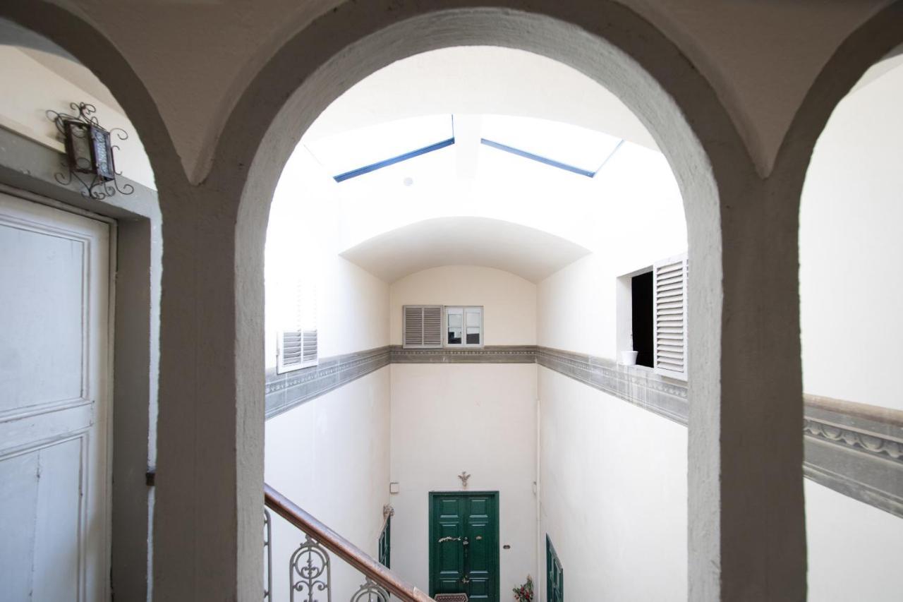 Rooftop Delight With Terrace لوكا المظهر الخارجي الصورة